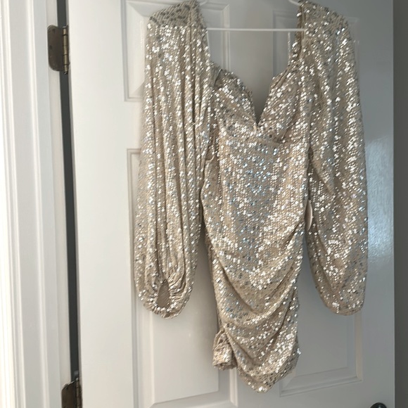 Sequin mini dress never worn great for new years!!! - Picture 1 of 4